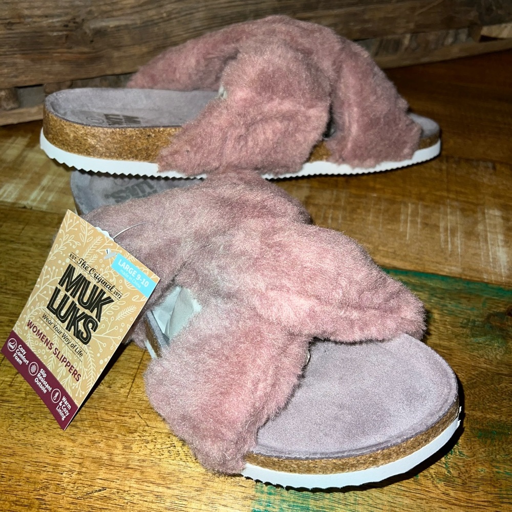 Muk Luks. Pink/mauve fluffy slide  slippers. SZ.L. SZ.M - Picture 10 of 10